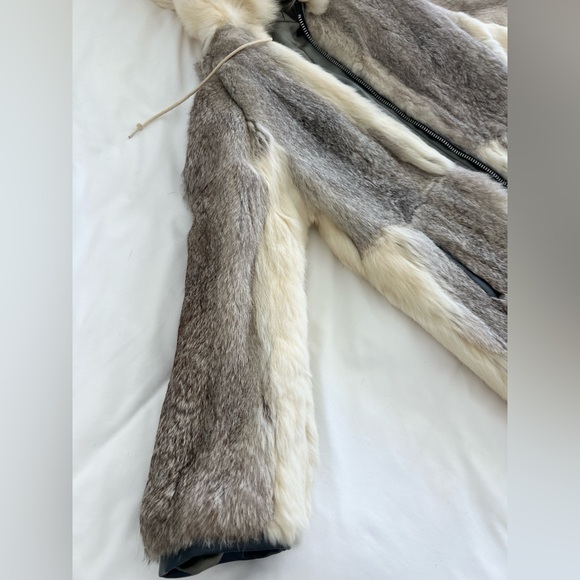 Real Rabbit Fur Coat - Picture 5 of 12
